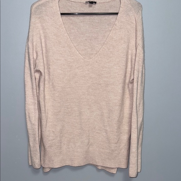 Express Sweaters - Express Light Pink V-Neck Sweater Lightweight Knit